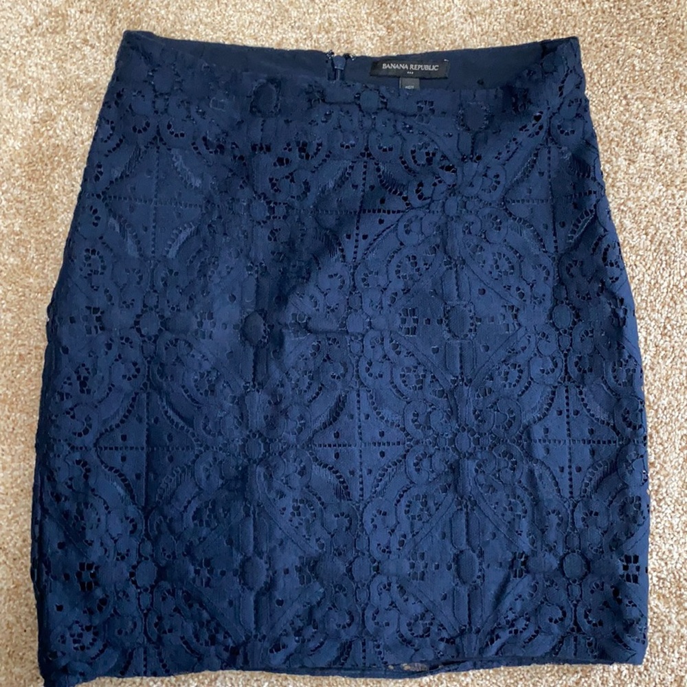 Banana Republic Blue lace mini skirt